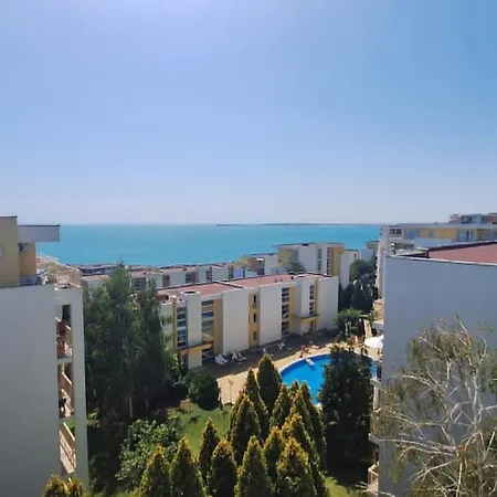 Waves & Pines - Sea View Escape In Sveti Vlas Apartmán Elenite