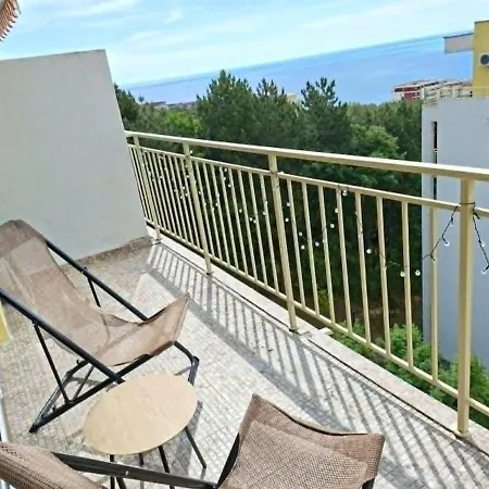 Waves & Pines - Sea View Escape In Sveti Vlas Apartmán